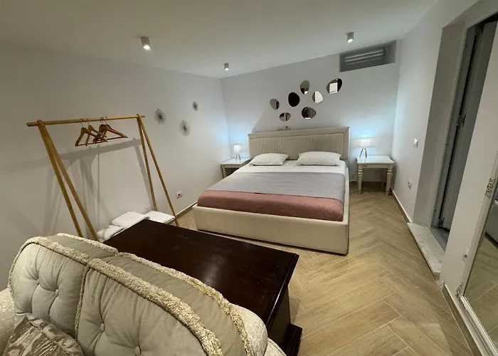 Villa Studio Tirana 公寓 *