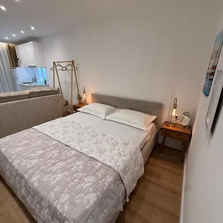 Villa Studios Tirana Apartament