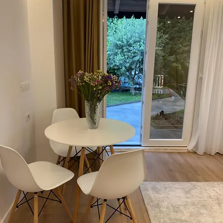Villa Studios Tirana *